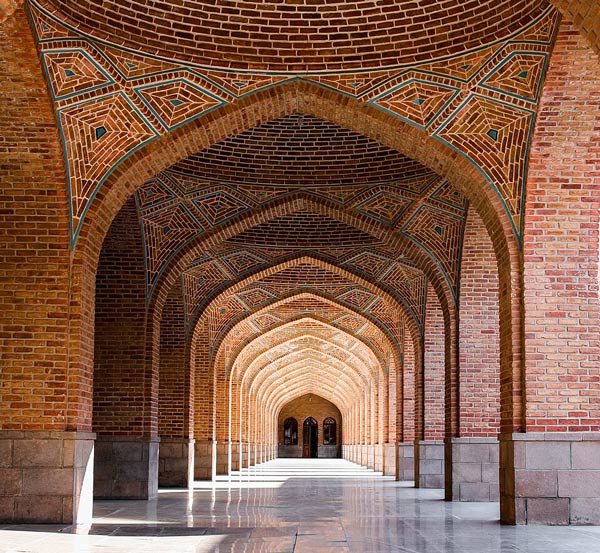 کاربرد طاق در معماری ایرانی مانند مسجد کبود تبریز